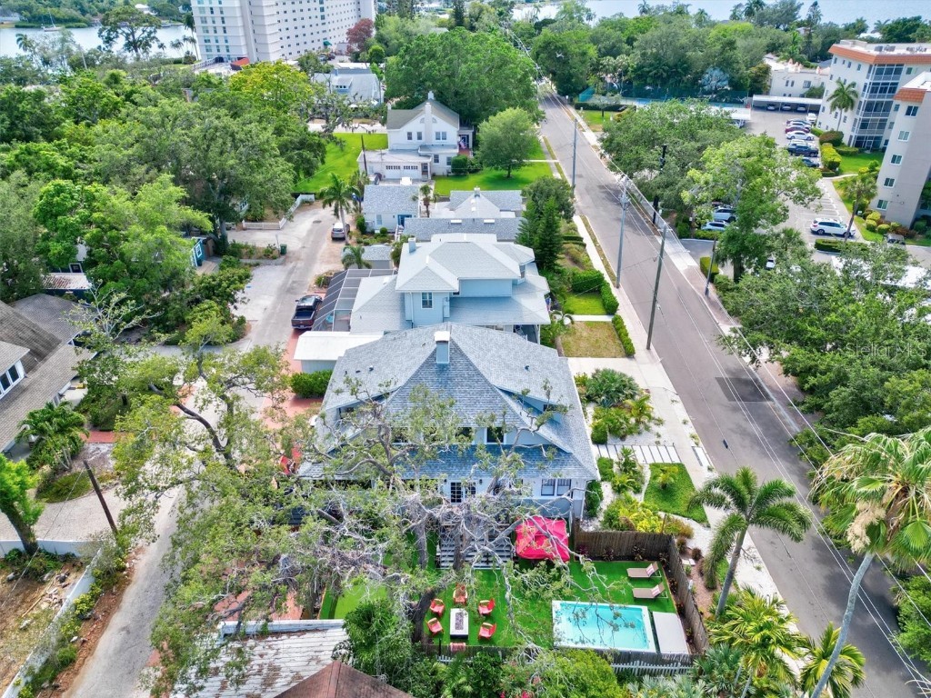 1523 1st Avenue W Bradenton FL 34205 A4655643 image52