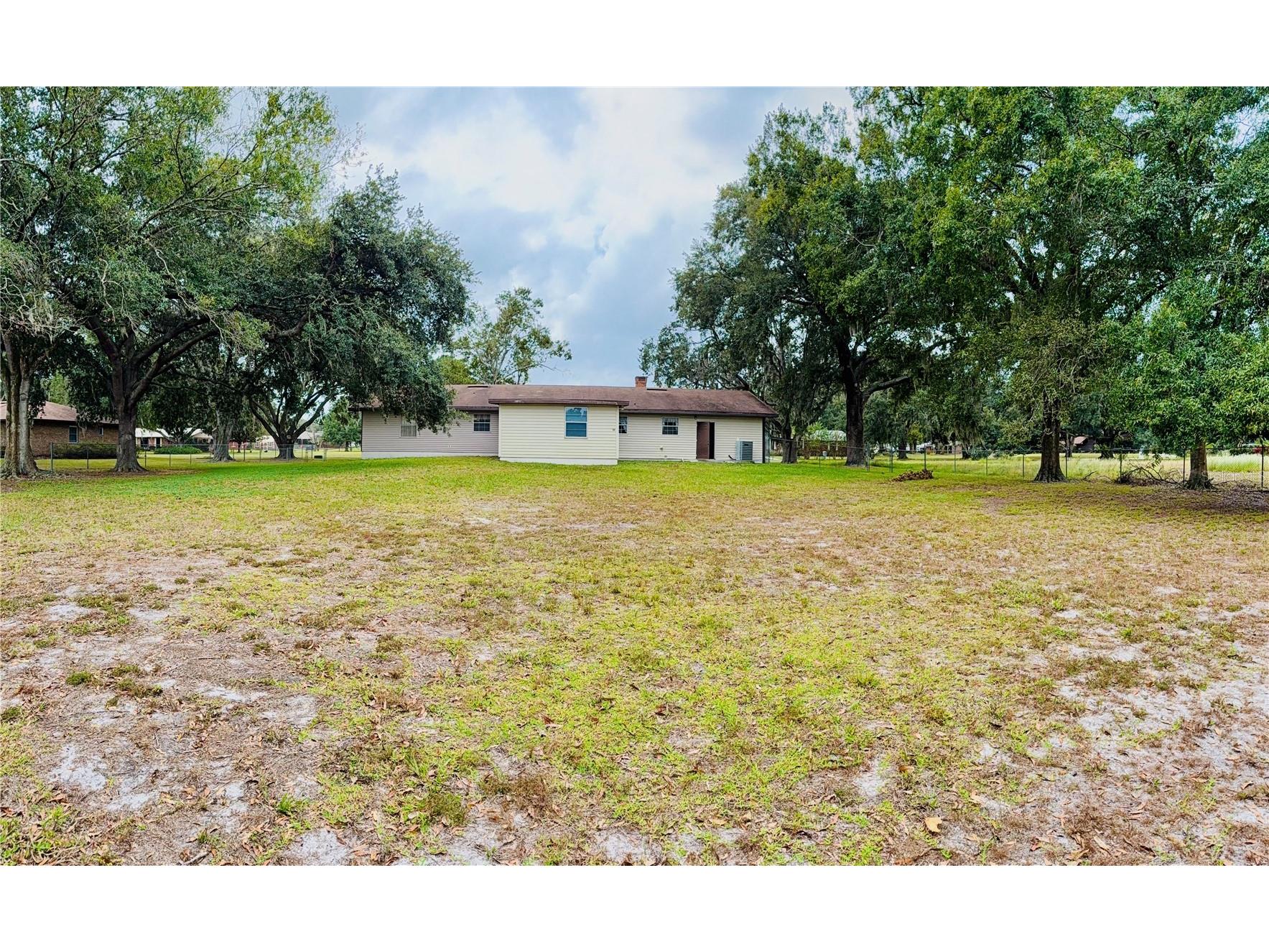 1523 Brangus Drive Lakeland FL 33810 A4682114 image2