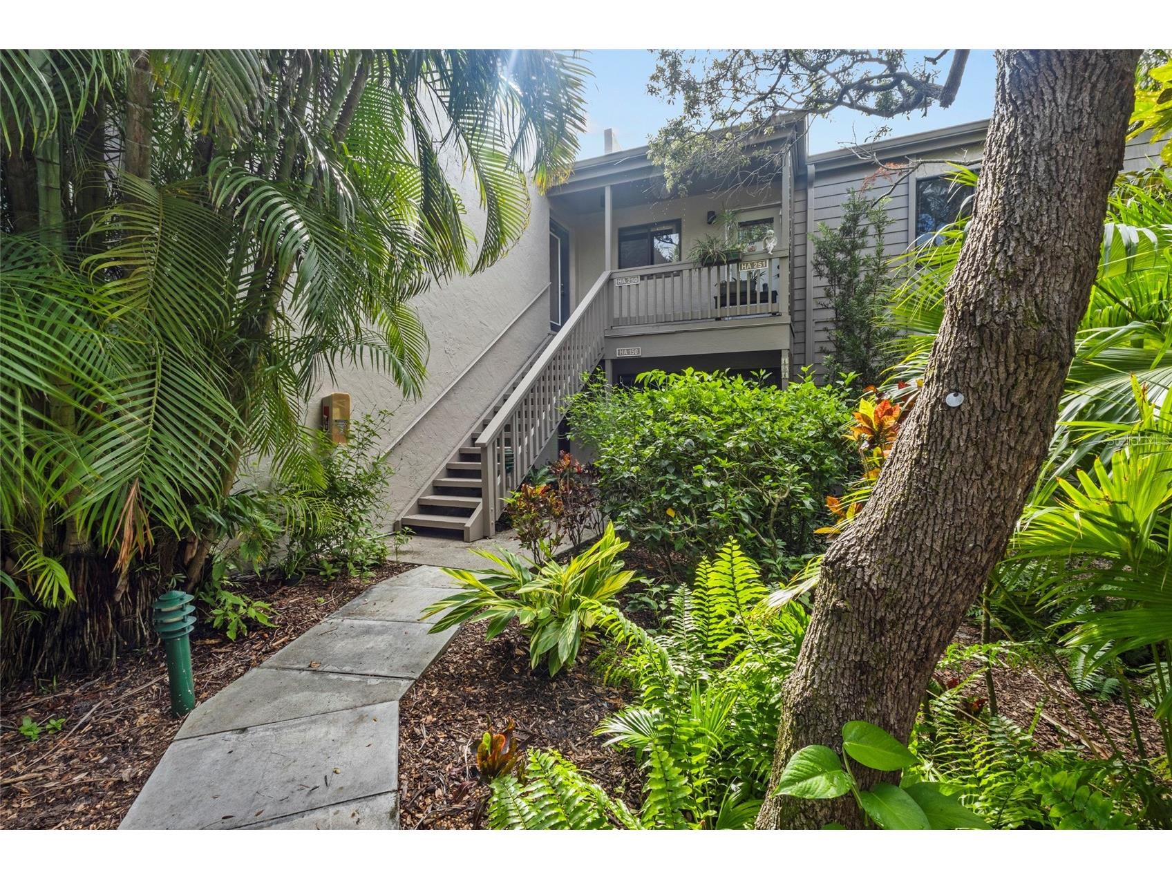 1523 Clower Creek Drive #150 Sarasota FL 34231 - SARASOTA BAY A4667410 image1