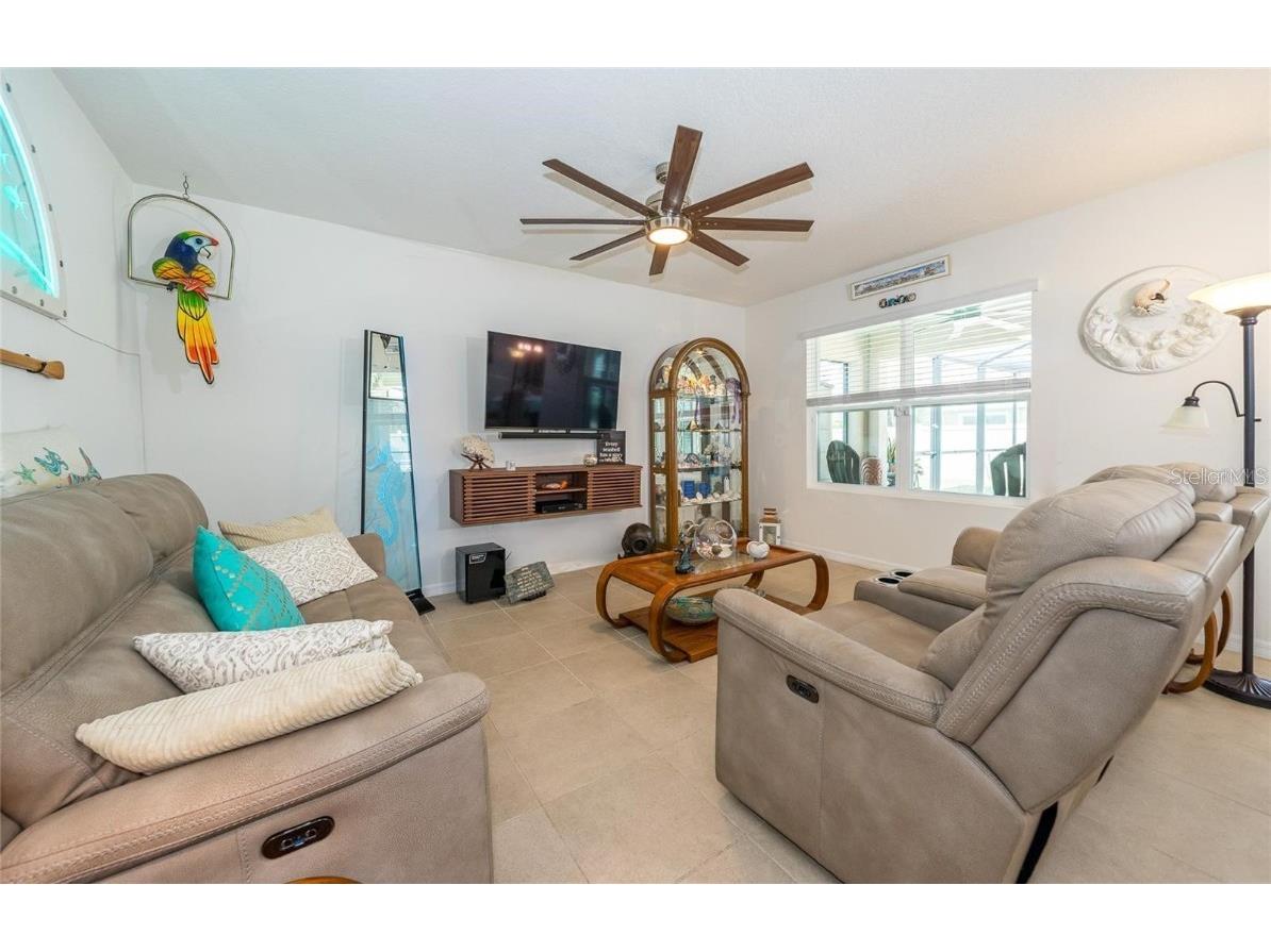 1523 Glen Grove Loop Wesley Chapel FL 33543 TB8447170 image15