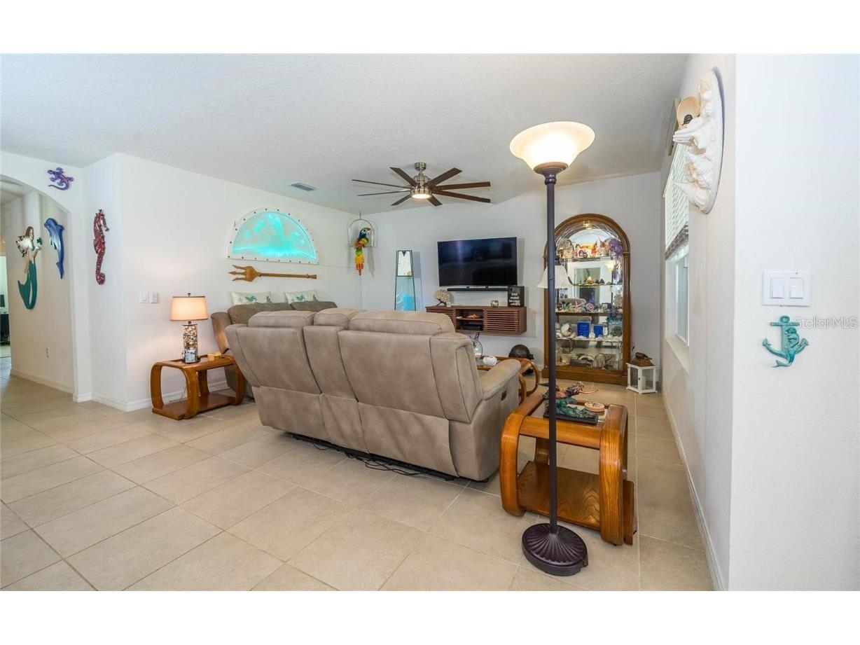 1523 Glen Grove Loop Wesley Chapel FL 33543 TB8447170 image22