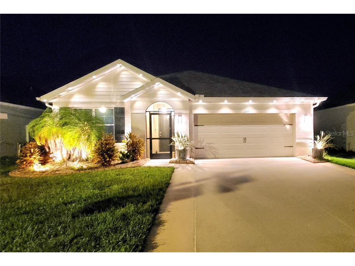 1523 Glen Grove Loop Wesley Chapel FL 33543 TB8447170 image3