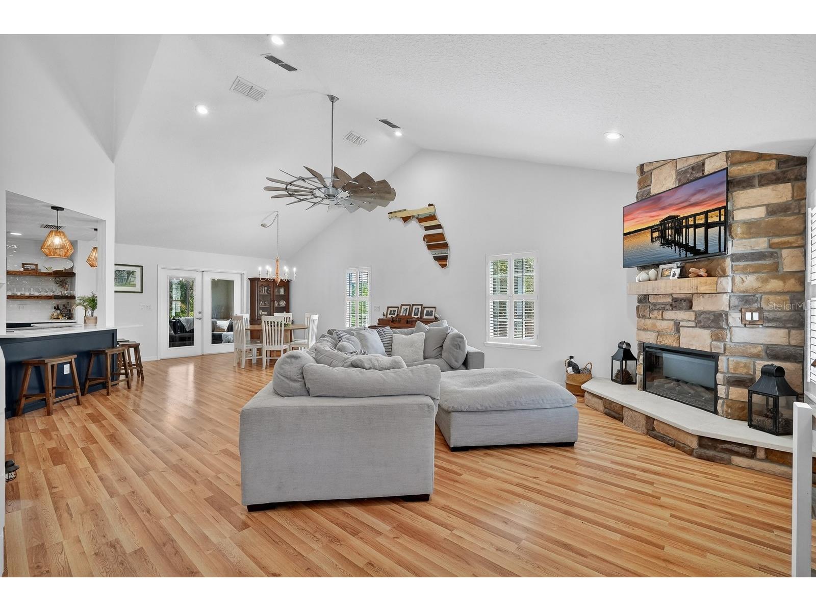 1523 Lakeside Drive Deland FL 32720 - LAKE BERESFORD ST JOHNS RIVER V4948210 image8