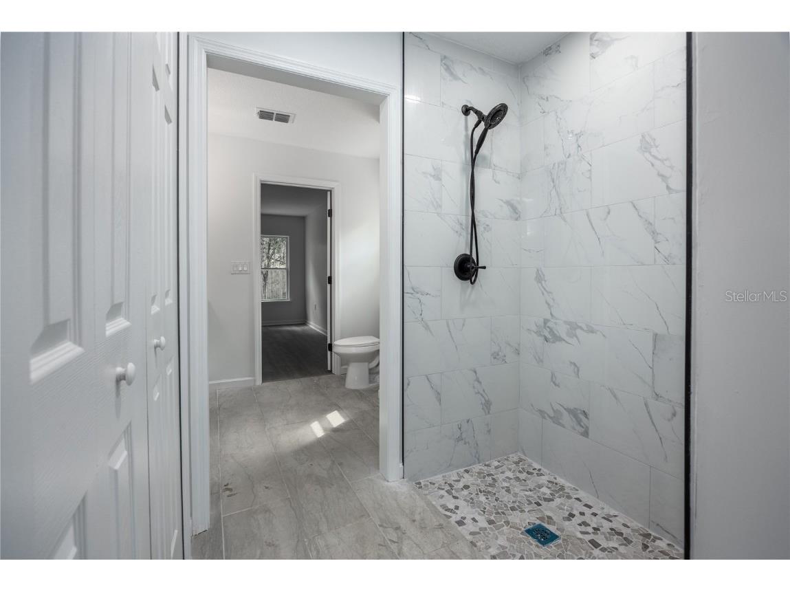 1523 NE 1st Avenue Gainesville FL 32641 GC532626 image24