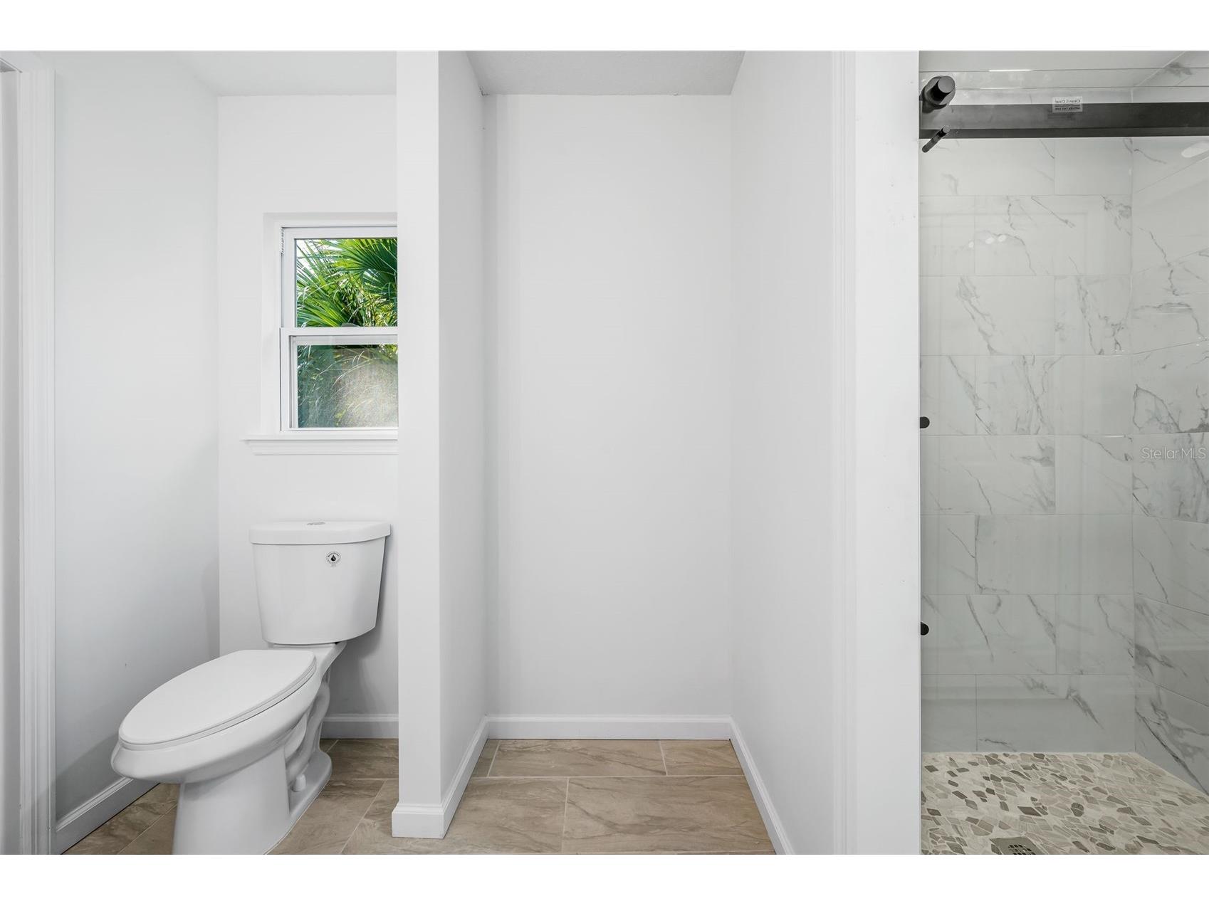 1523 NE 1st Avenue Gainesville FL 32641 GC537264 image18