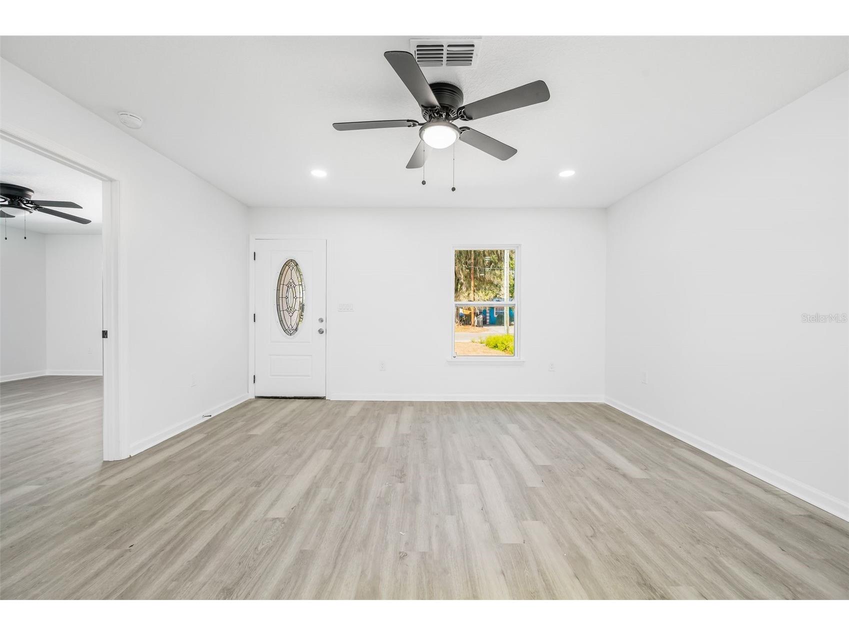 1523 NE 1st Avenue Gainesville FL 32641 GC537264 image2