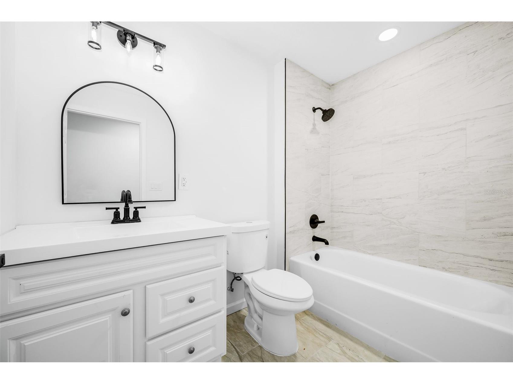 1523 NE 1st Avenue Gainesville FL 32641 GC537264 image24