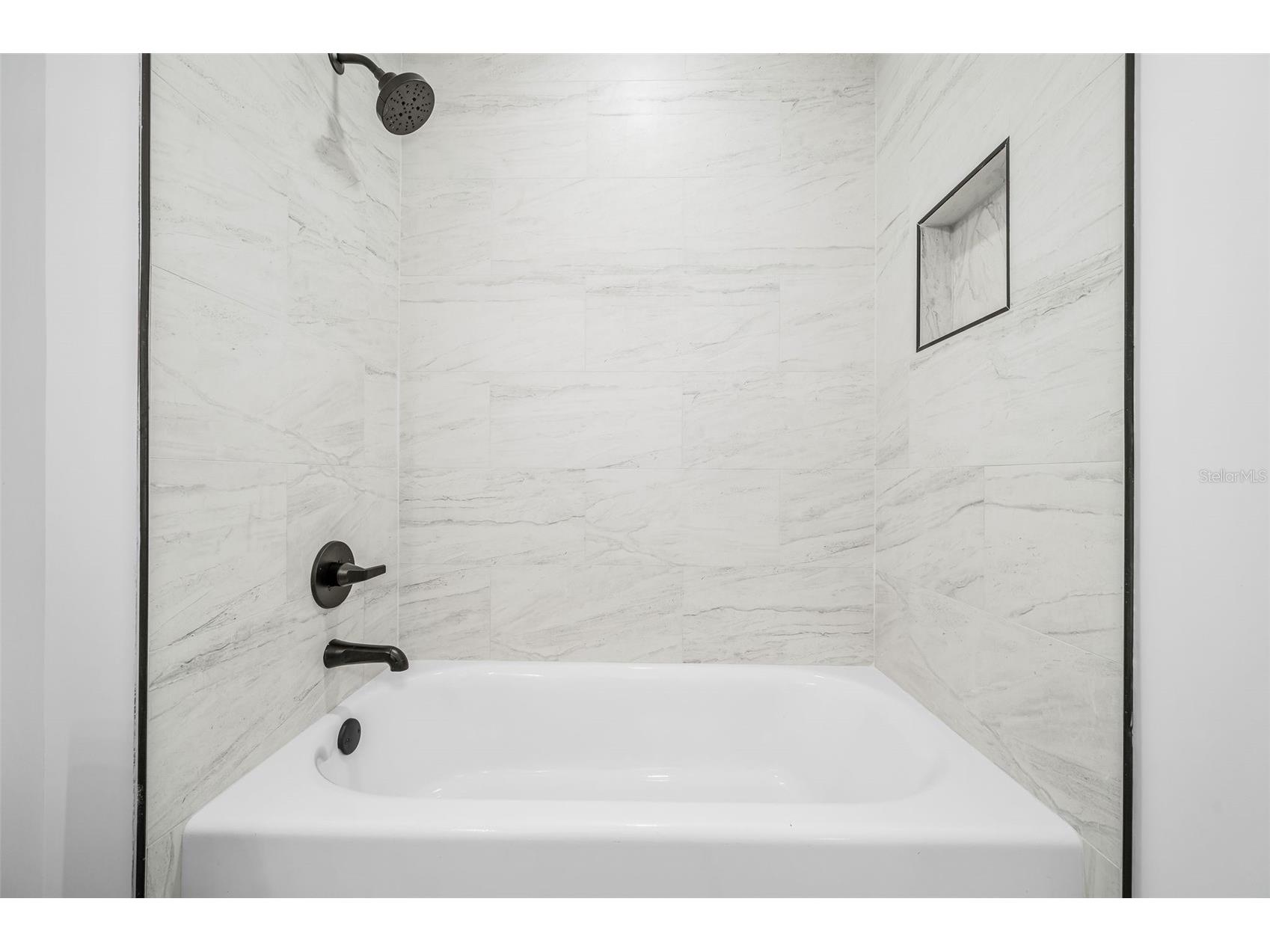 1523 NE 1st Avenue Gainesville FL 32641 GC537264 image25