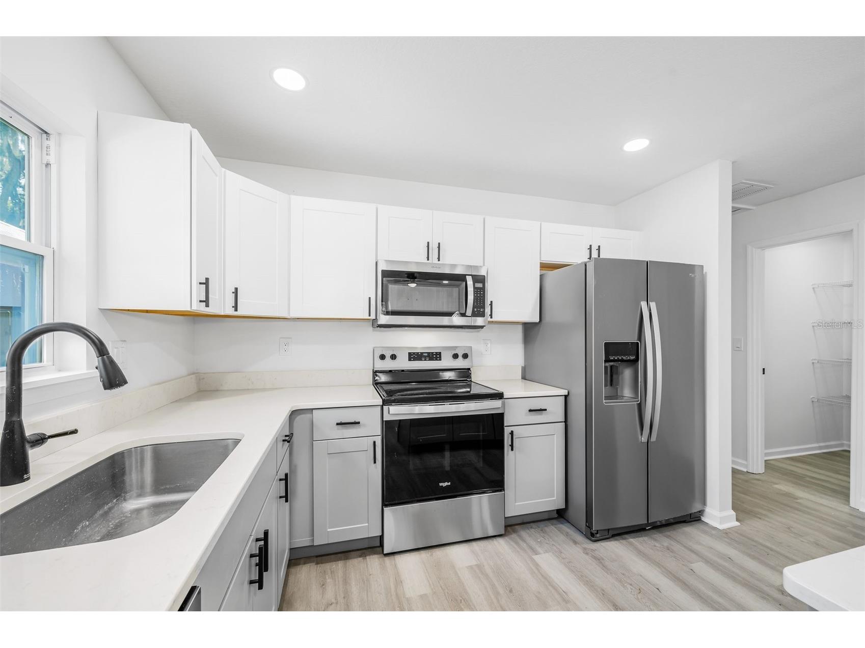 1523 NE 1st Avenue Gainesville FL 32641 GC537264 image8