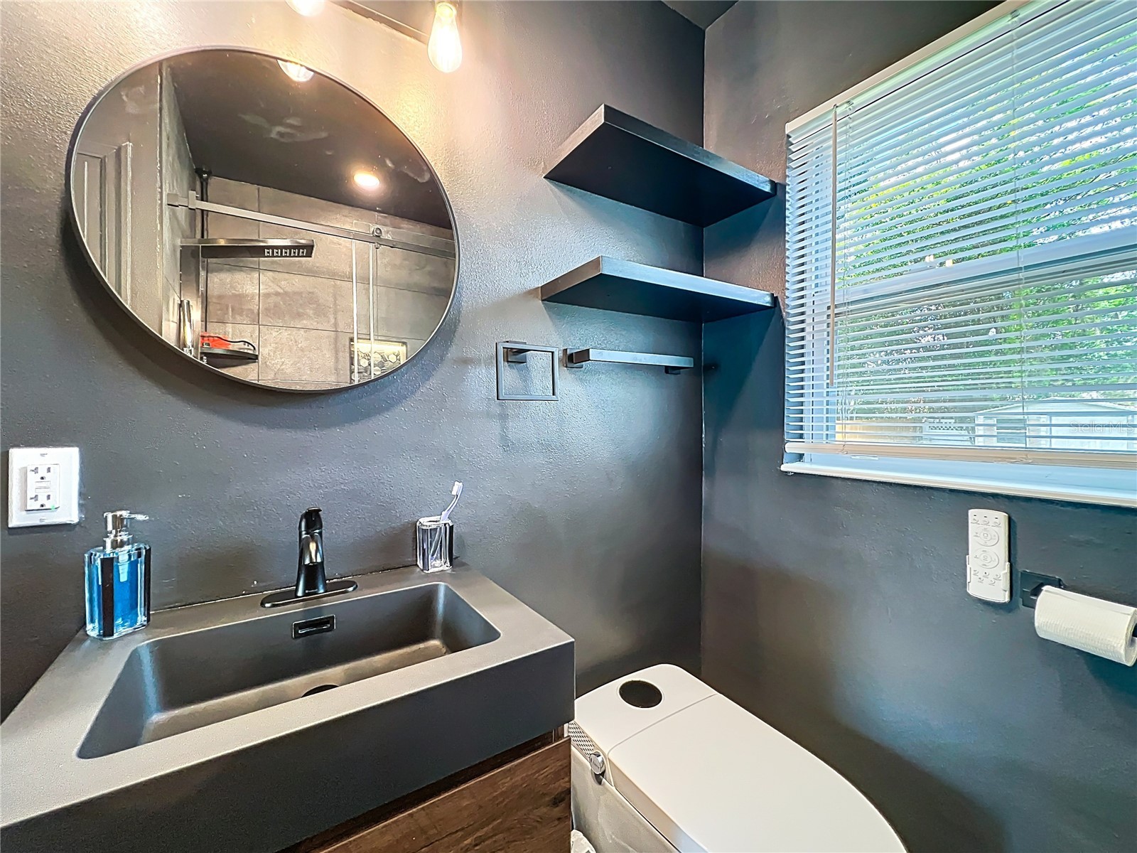 1523 Silver Star Road Orlando FL 32804 O6398882 image16