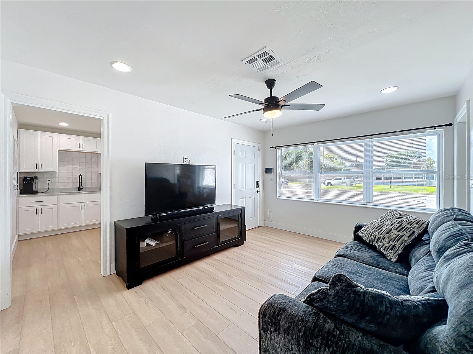 1523 Silver Star Road Orlando FL 32804 O6398882 image6