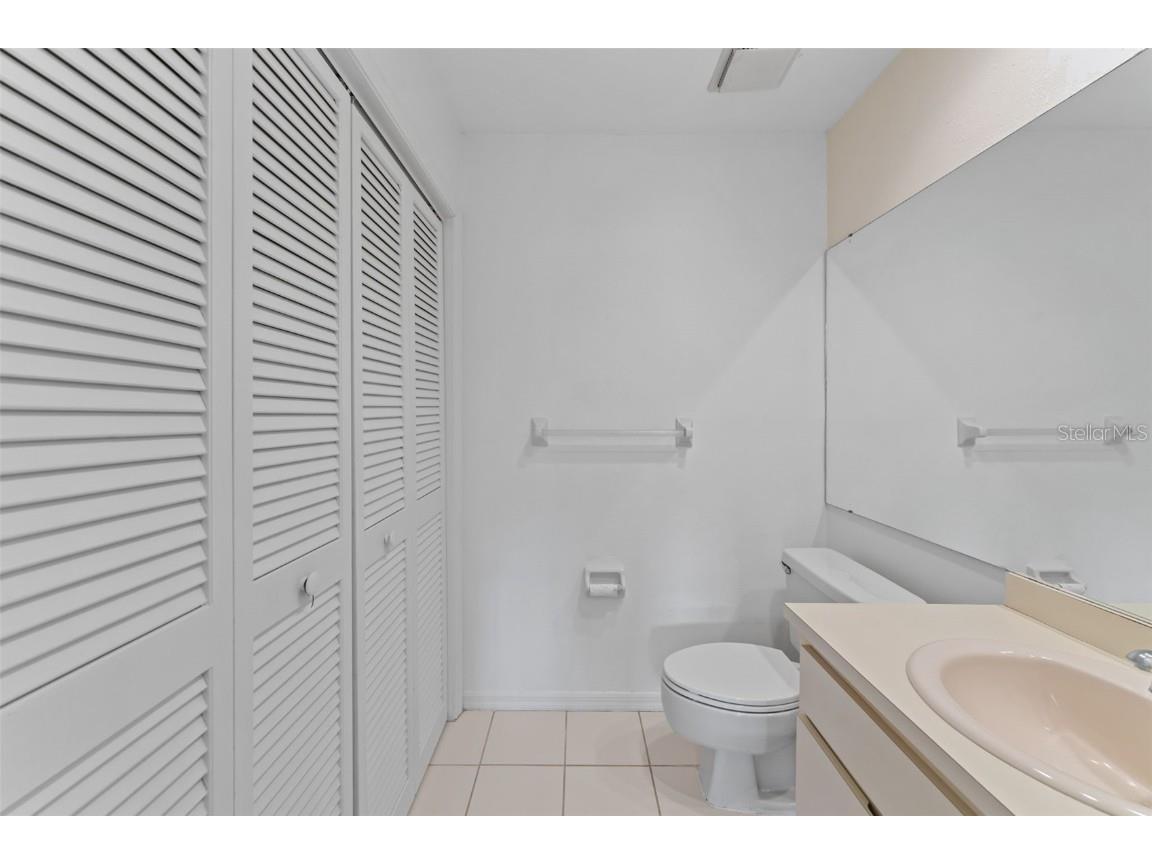 15233 W Pond Woods Drive #404 Tampa FL 33618 TB8446986 image17