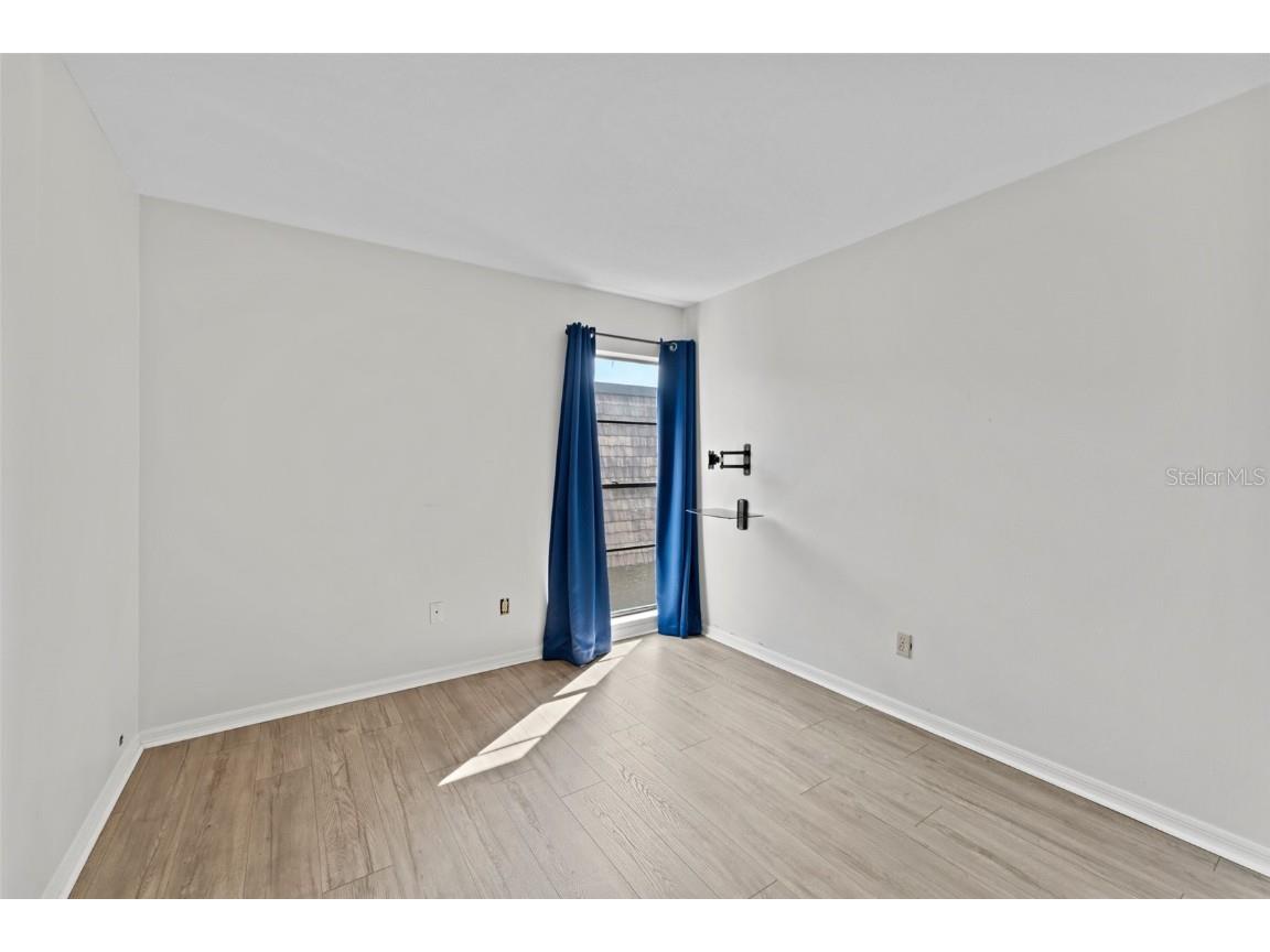 15233 W Pond Woods Drive #404 Tampa FL 33618 TB8446986 image26