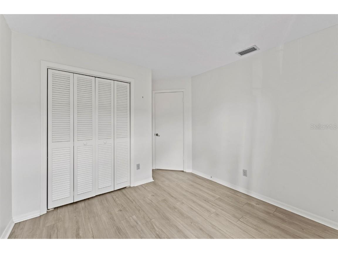 15233 W Pond Woods Drive #404 Tampa FL 33618 TB8446986 image27