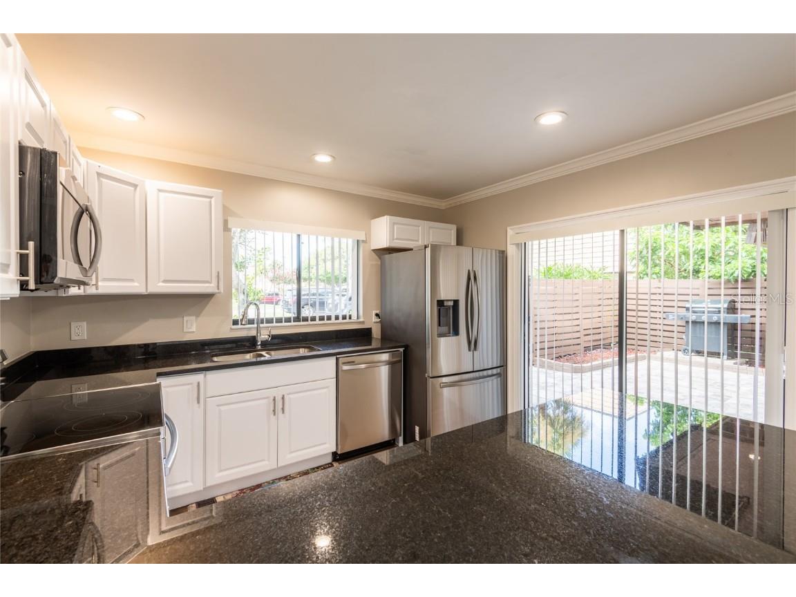 15239 W Pond Woods Drive #402 Tampa FL 33618 TB8408227 image14