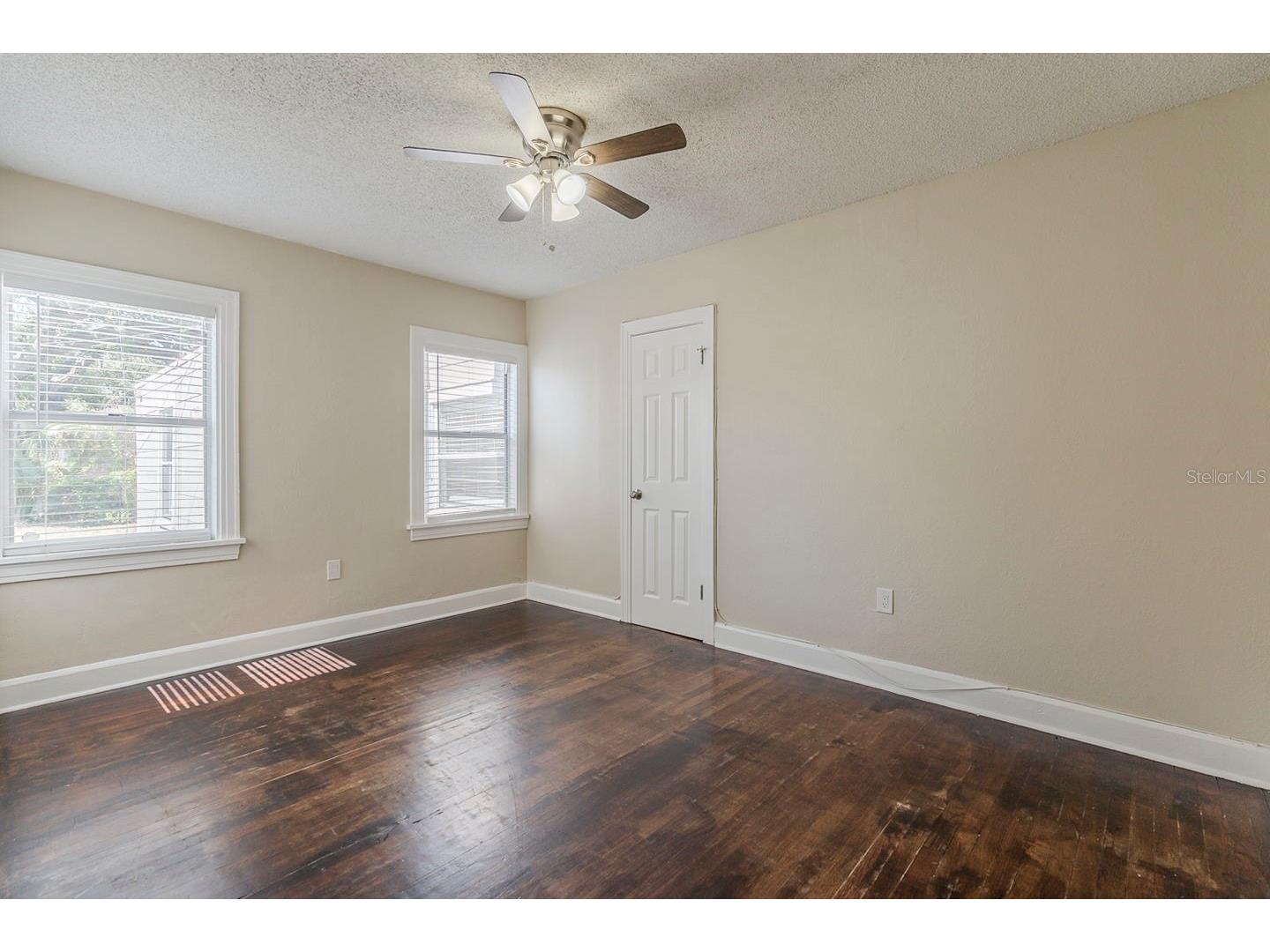 1524 13th Avenue S Saint Petersburg FL 33705 O6374229 image29