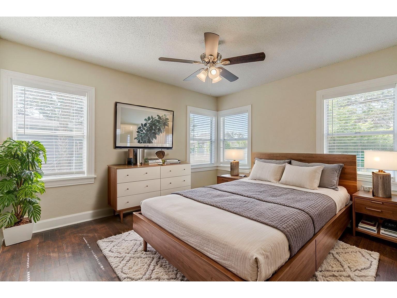 1524 13th Avenue S Saint Petersburg FL 33705 O6374229 image8