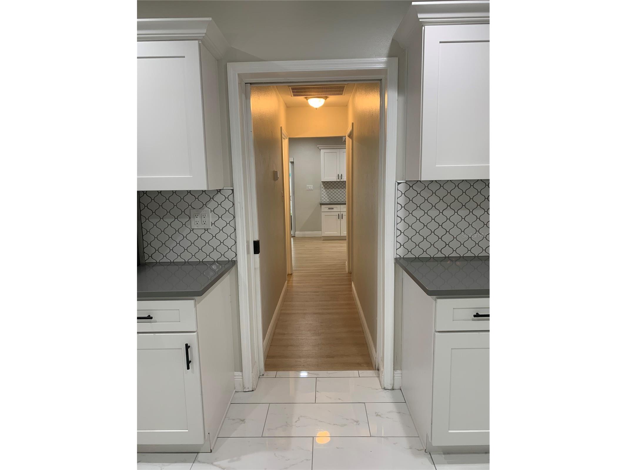 1524 18th Avenue N Saint Petersburg FL 33704 A4694701 image17