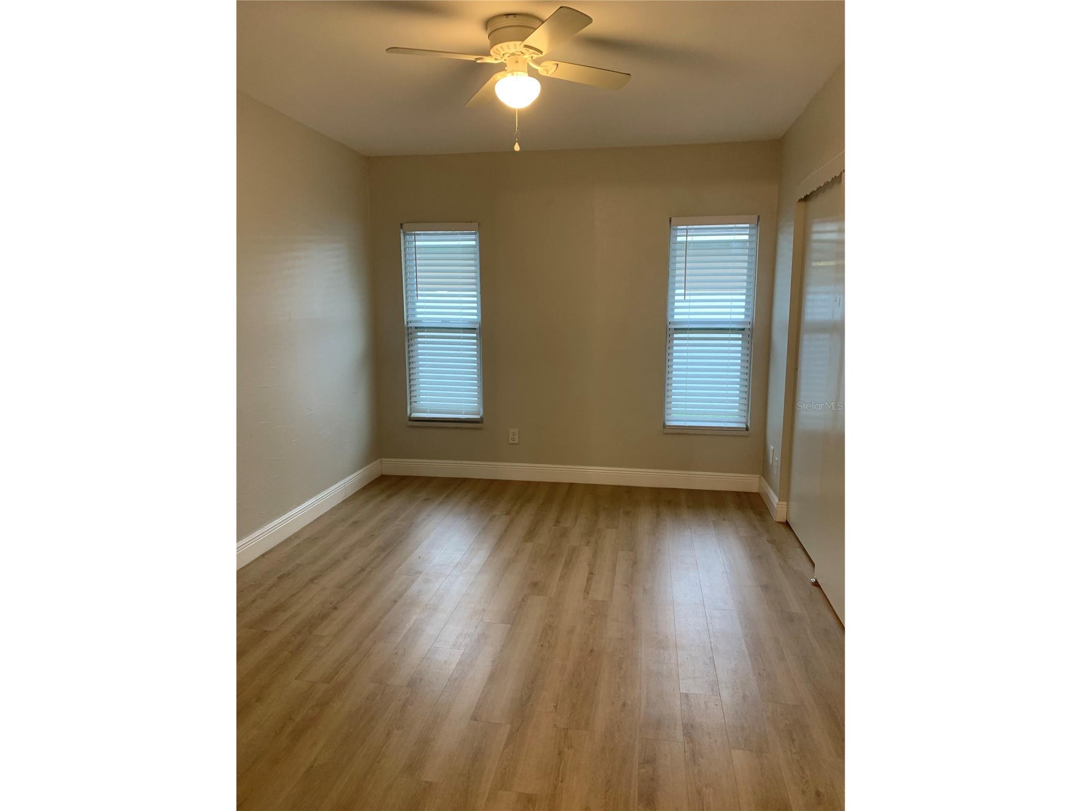 1524 18th Avenue N Saint Petersburg FL 33704 A4694701 image27