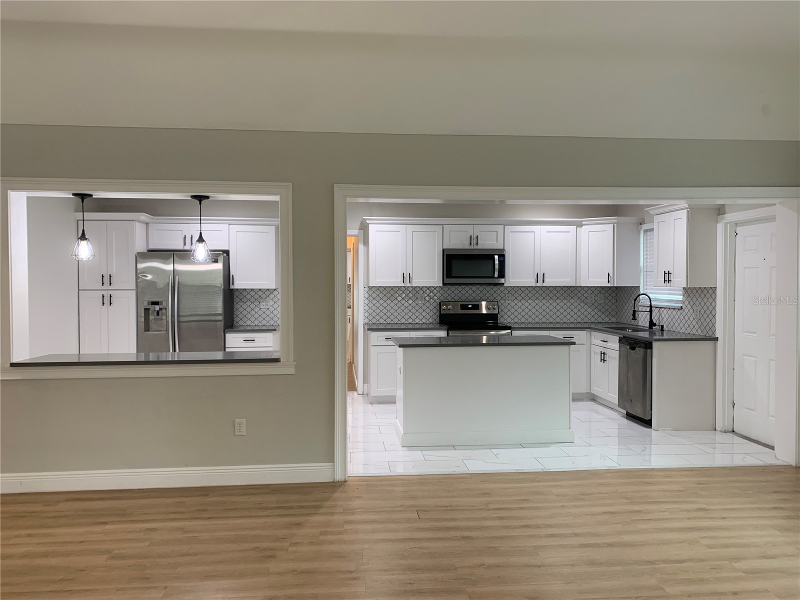 1524 18th Avenue N Saint Petersburg FL 33704 A4694701 image3