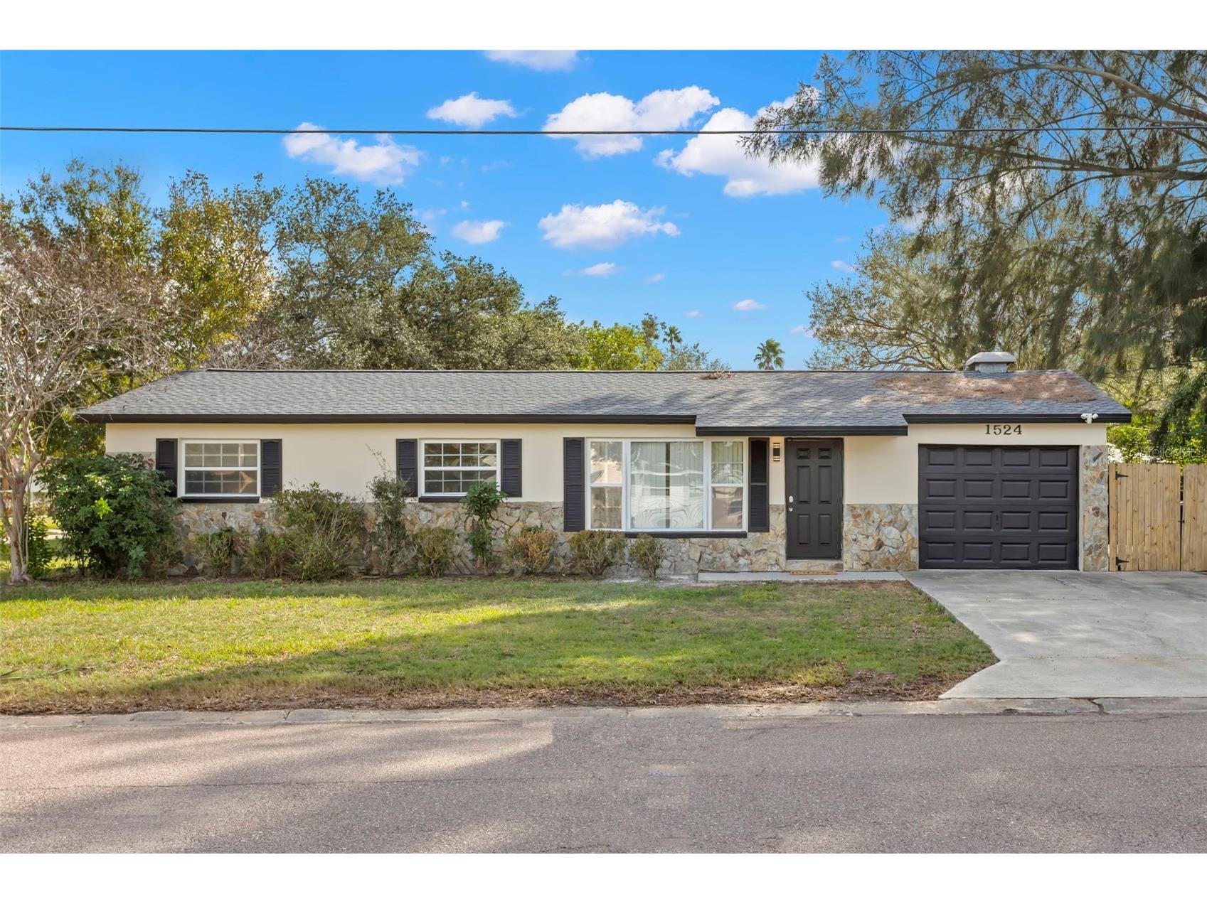1524 Arizona Ave Saint Petersburg FL 33703 O6416875 image1
