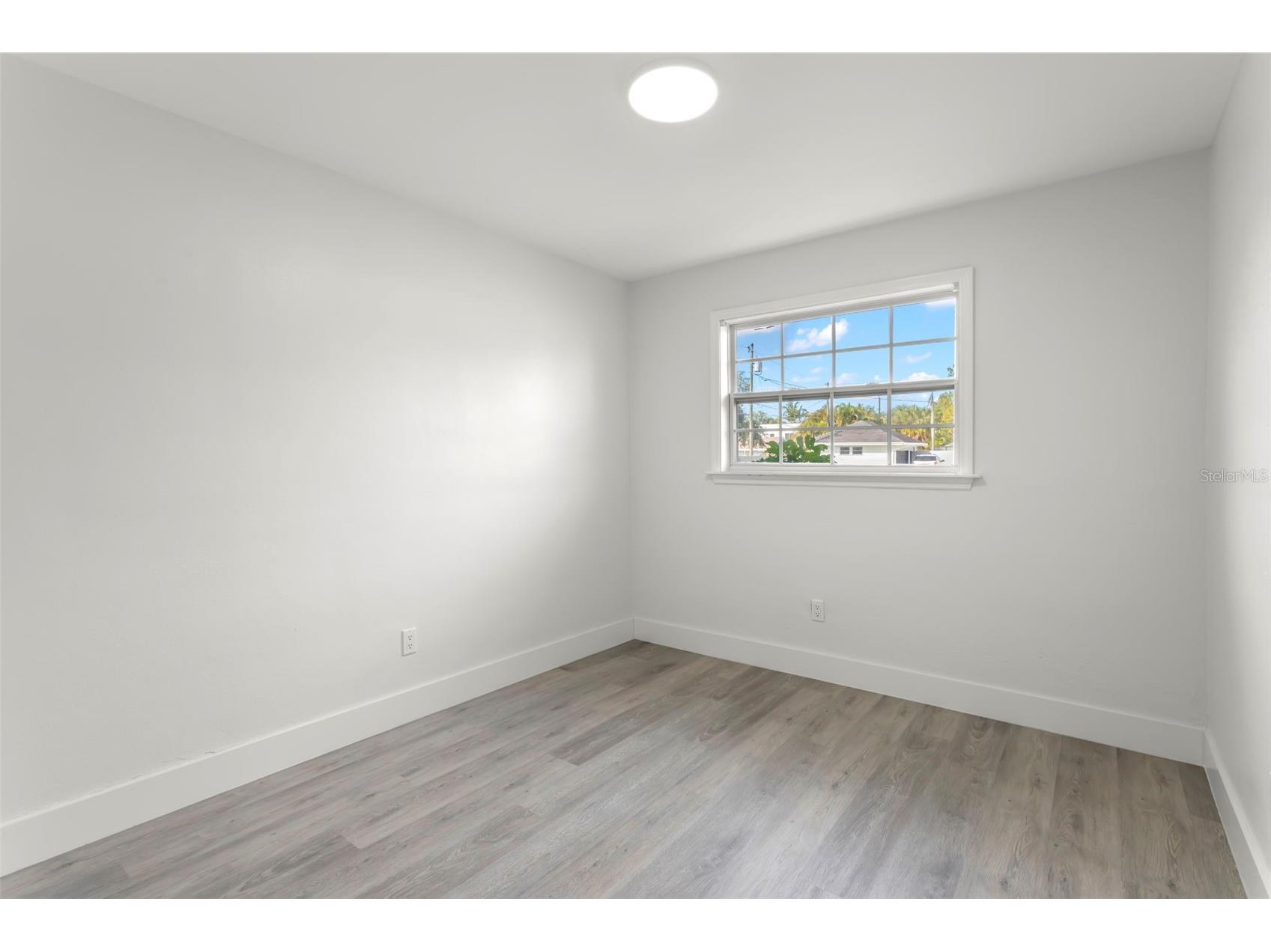 1524 Arizona Avenue NE Saint Petersburg FL 33703 TB8525634 image19
