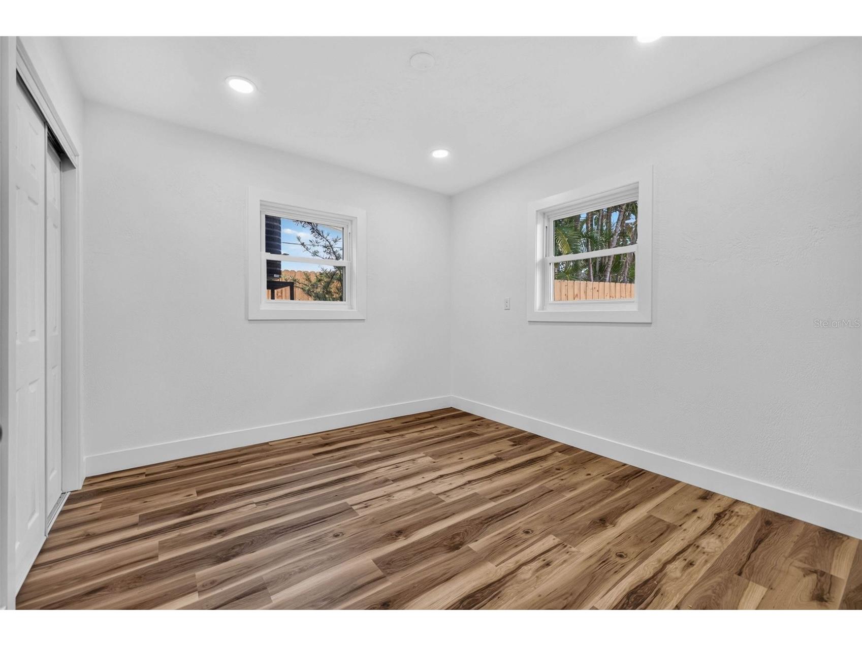 1524 Carson Circle NE Saint Petersburg FL 33703 TB8526926 image20
