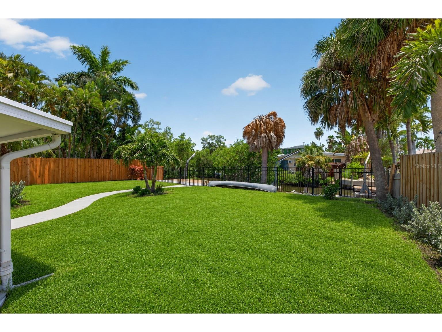 1524 Carson Circle NE Saint Petersburg FL 33703 TB8526926 image28