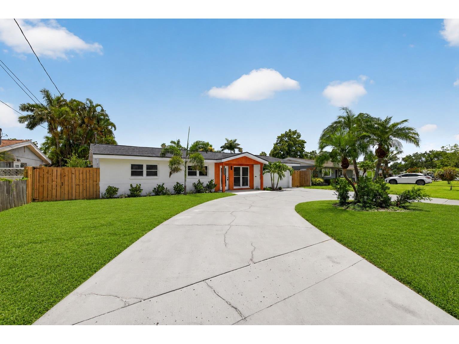 1524 Carson Circle NE Saint Petersburg FL 33703 TB8526926 image3