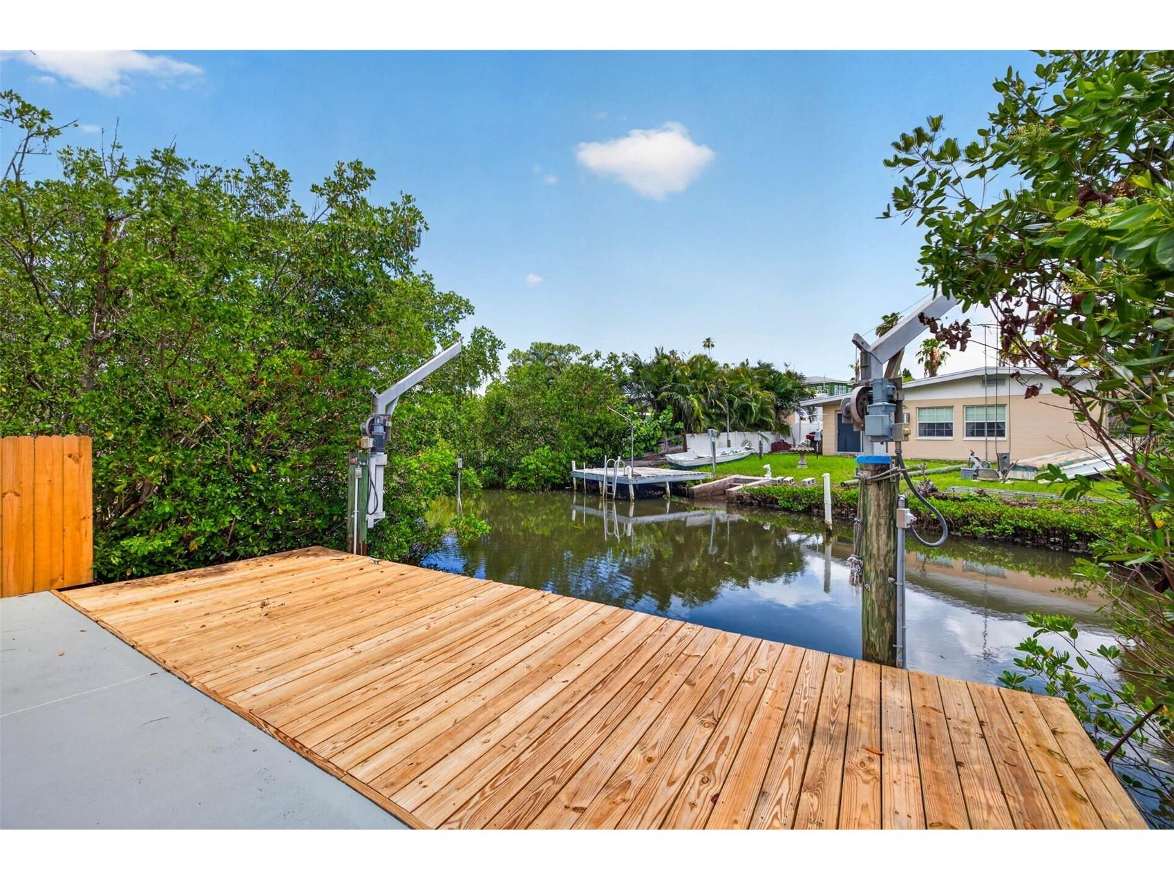 1524 Carson Circle NE Saint Petersburg FL 33703 TB8526926 image30