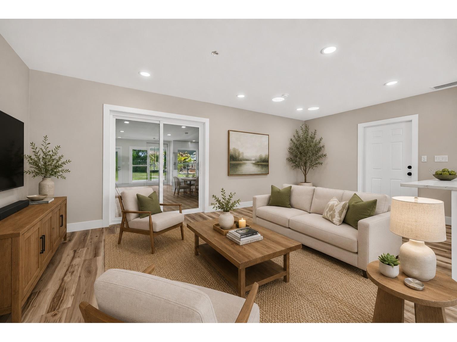 1524 Carson Circle NE Saint Petersburg FL 33703 TB8526926 image4