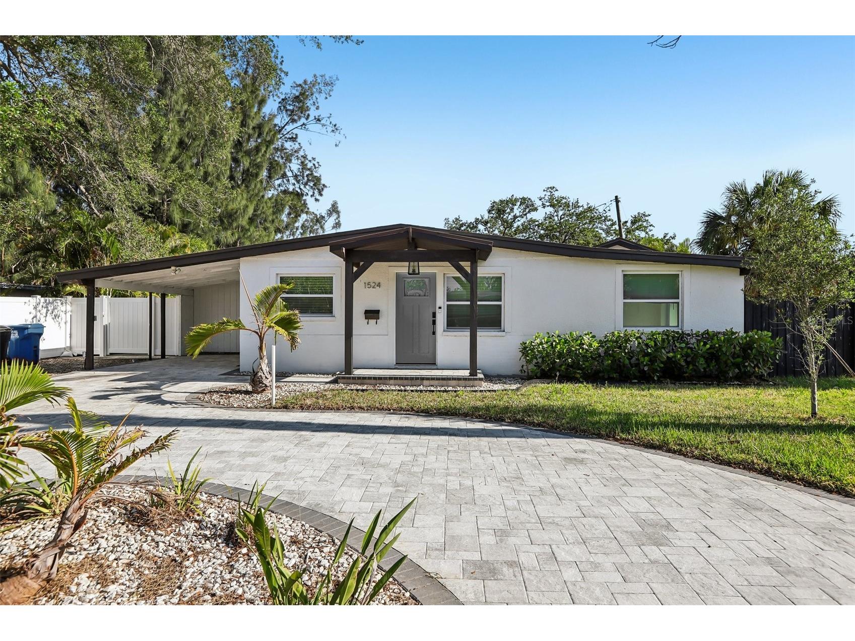 1524 Connecticut Avenue NE Saint Petersburg FL 33703 TB8503436 image1