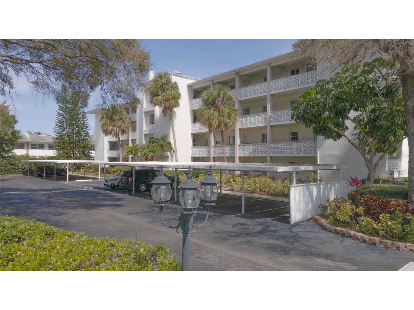 1524 Lakeview Road #103 Clearwater FL 33756 U8232906 image1