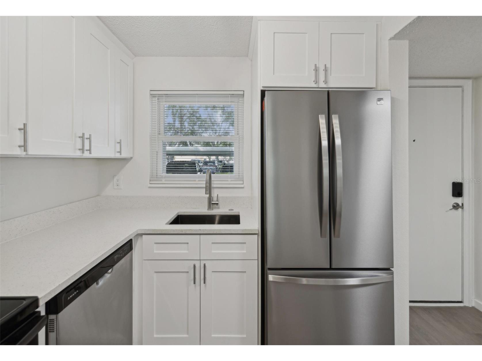 1524 Lakeview Road #103 Clearwater FL 33756 W7880356 image3