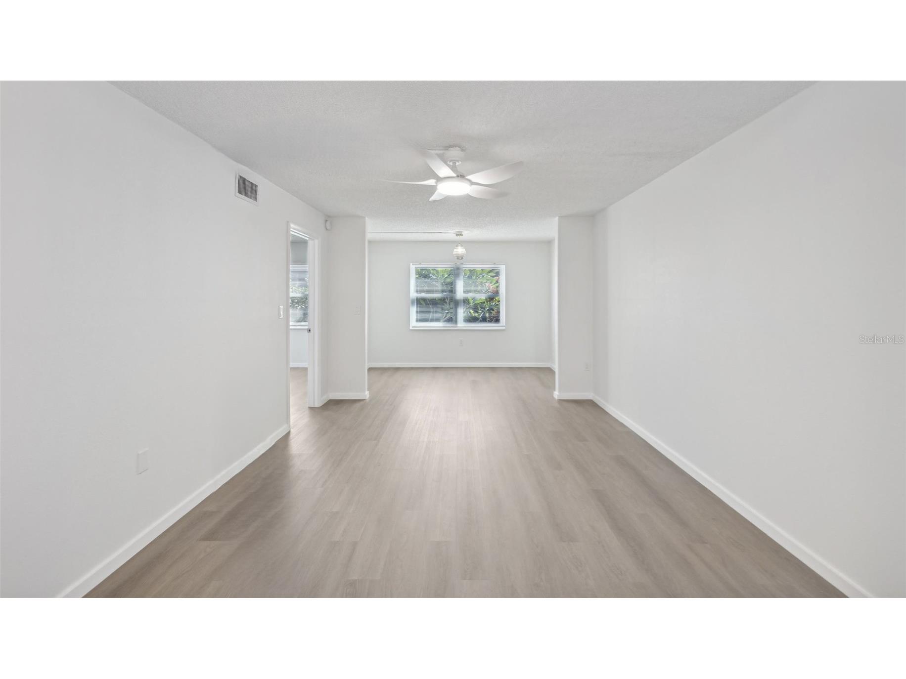 1524 Lakeview Road #103 Clearwater FL 33756 W7880356 image8