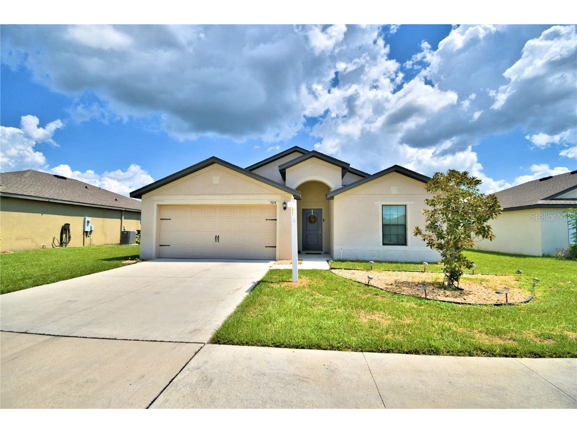 1524 Swan Lake Circle Dundee FL 33838 U8213785 image1
