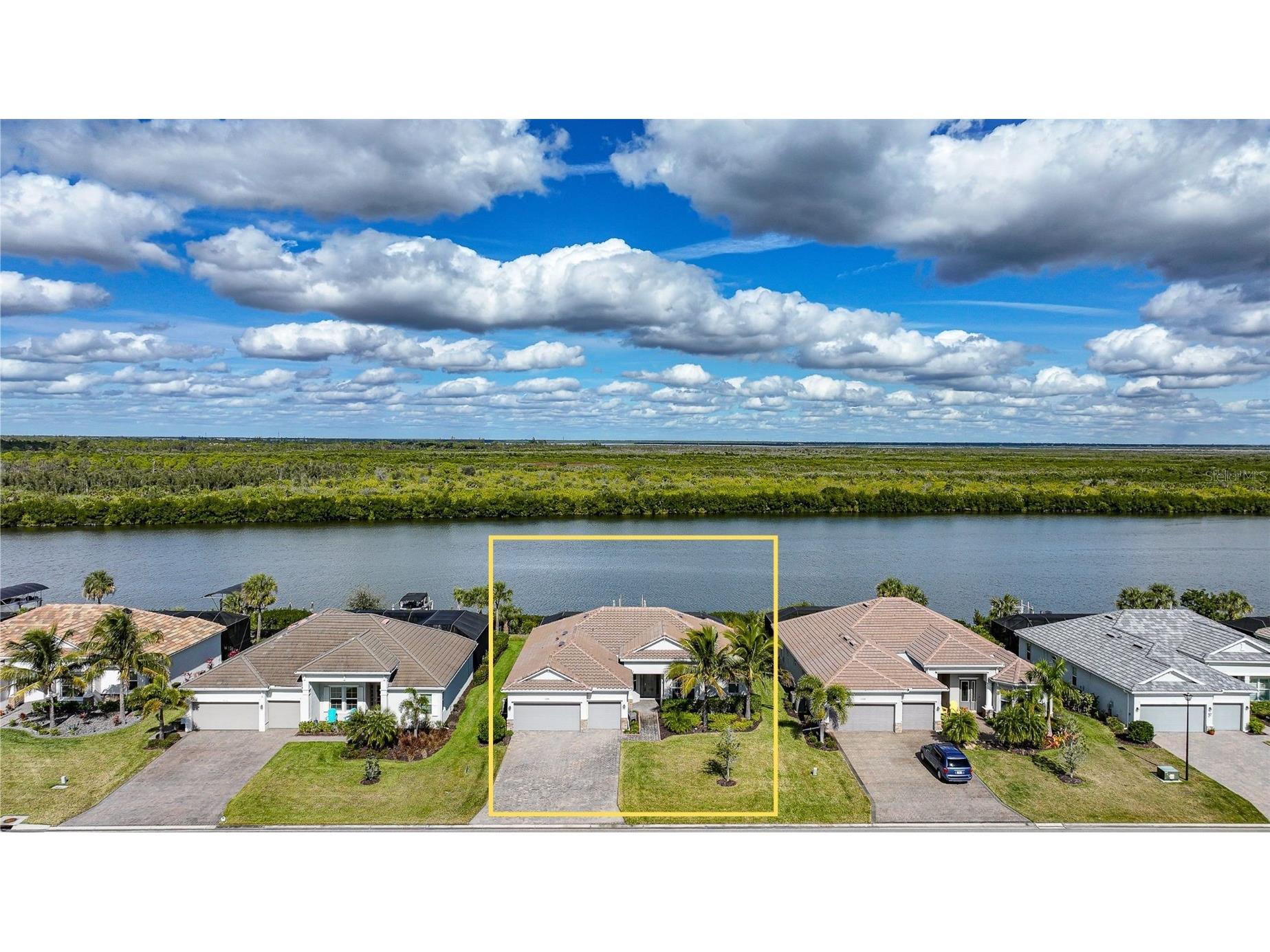 15240 Spanish Point Drive Port Charlotte FL 33981 - BUTTERFORD WATERWAY C7521128 image1