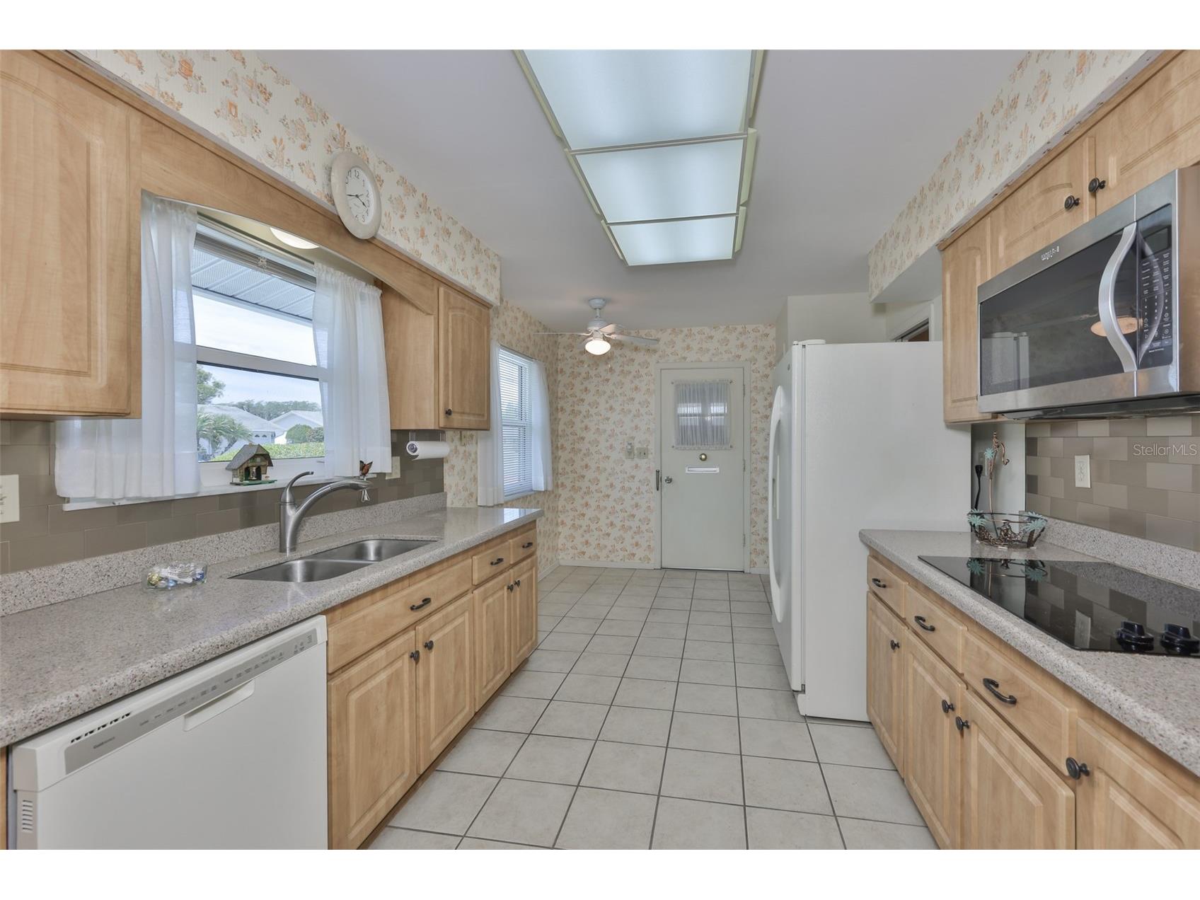 1525 Allegheny Drive Sun City Center FL 33573 TB8498121 image27