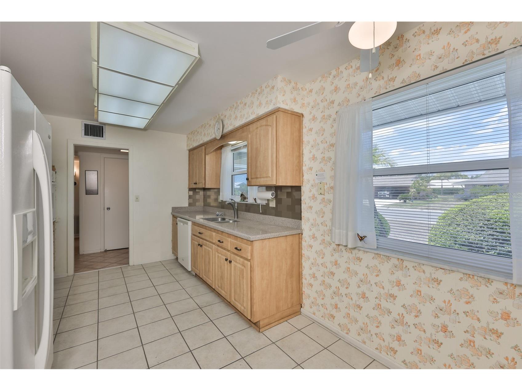 1525 Allegheny Drive Sun City Center FL 33573 TB8498121 image30
