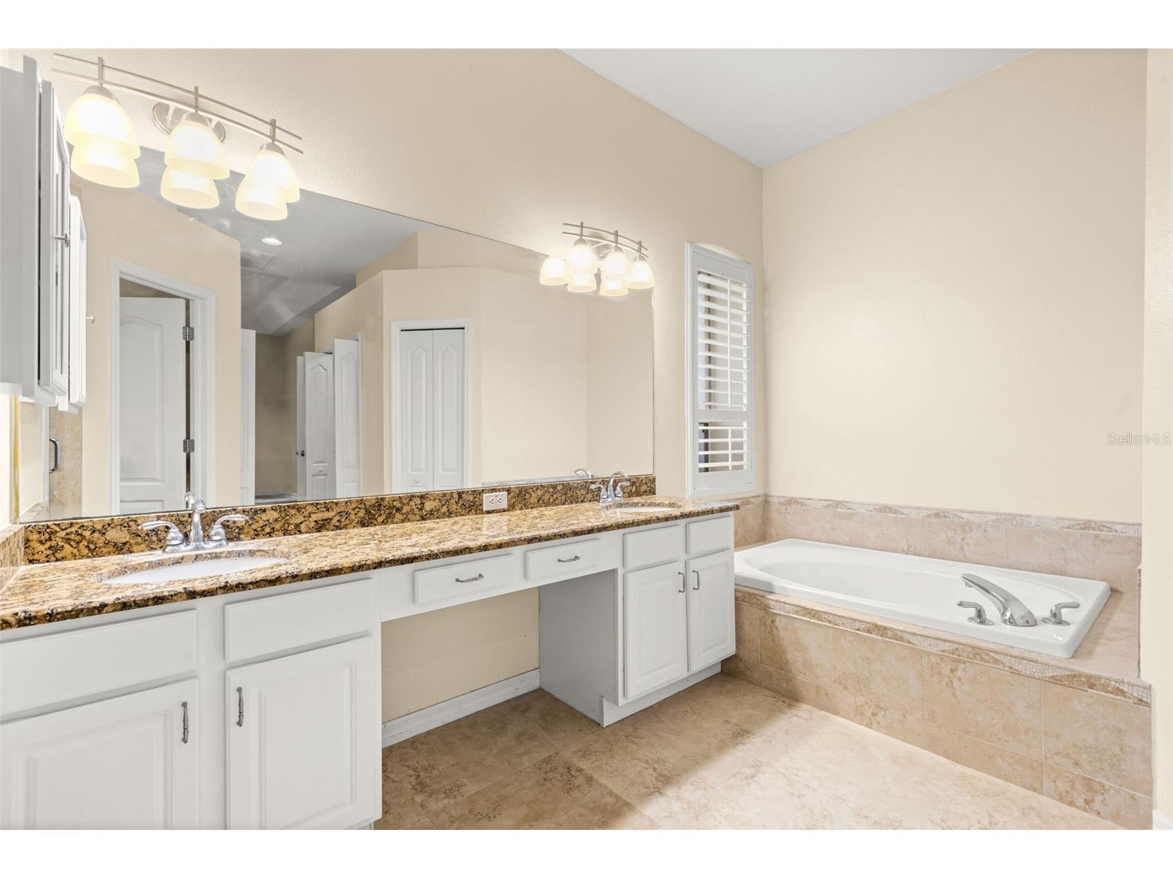 1525 Crooked Stick Drive Valrico FL 33596 TB8474896 image27