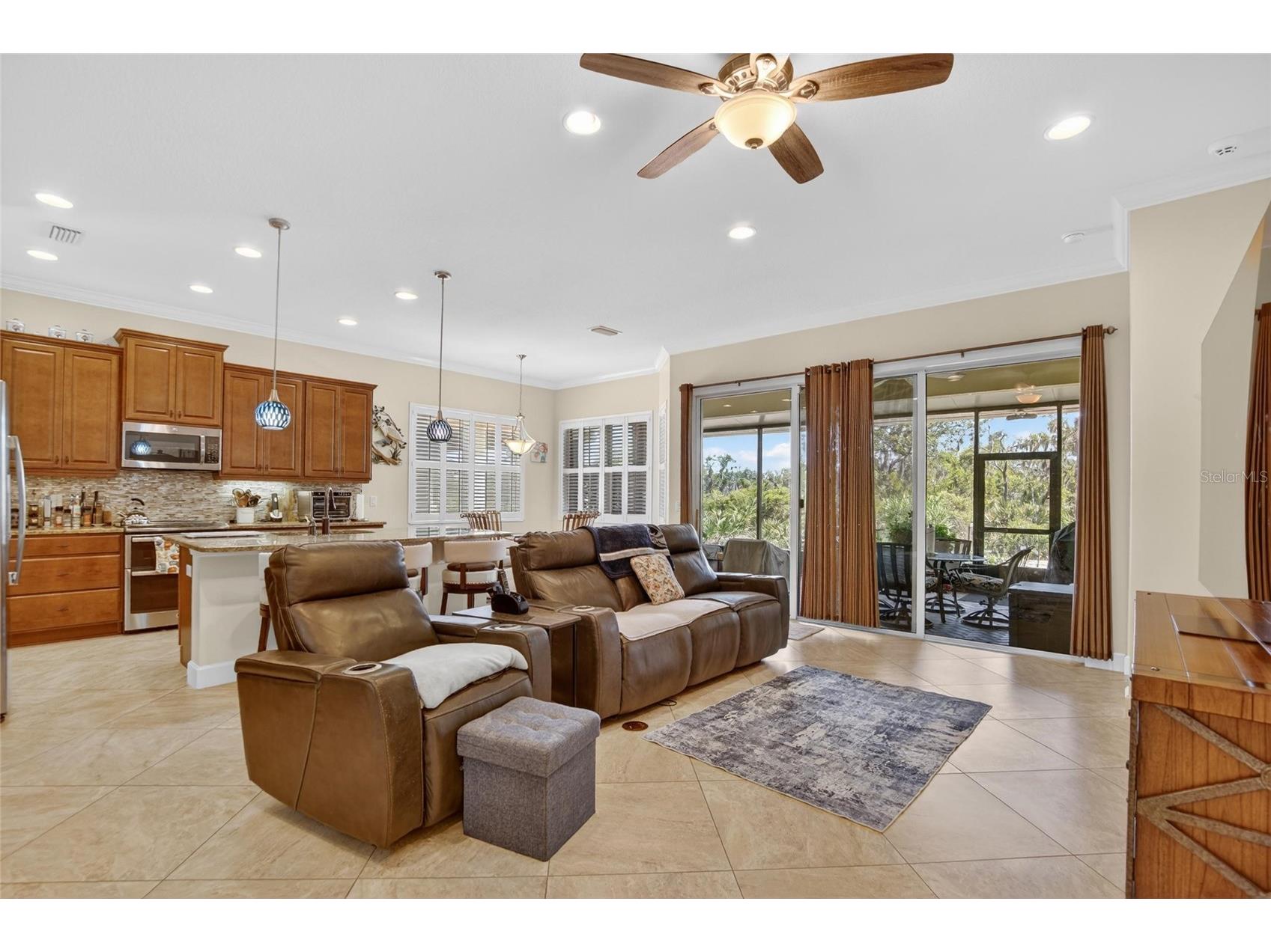 1525 Emerald Dunes Drive Sun City Center FL 33573 TB8506035 image12