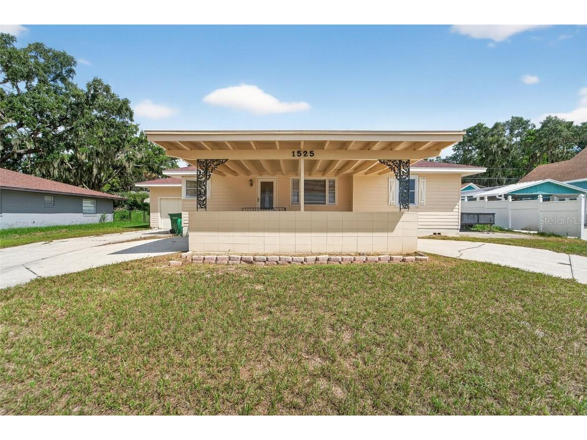 1525 N Lake Howard Drive Winter Haven FL 33881 C7514601 image1