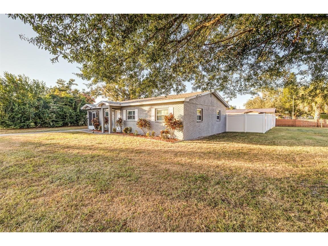 1526 E Edgewood Drive Lakeland FL 33803 L4957299 image4