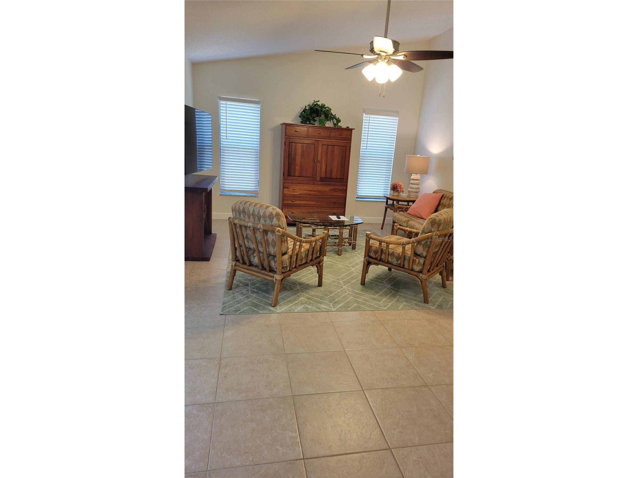 1526 Georgetowne Lane Sarasota FL 34232 A4684545 image11