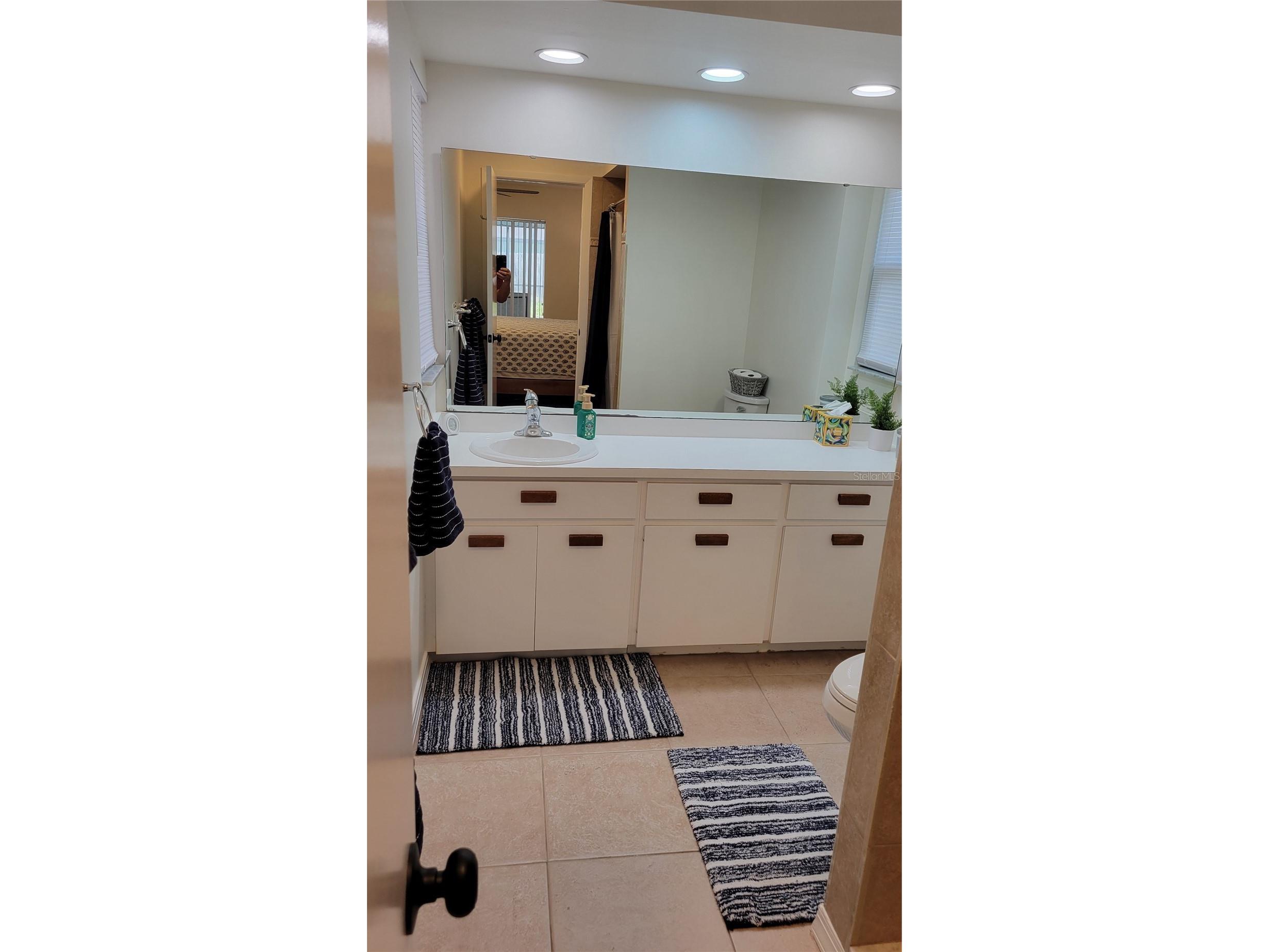 1526 Georgetowne Lane Sarasota FL 34232 A4684545 image20