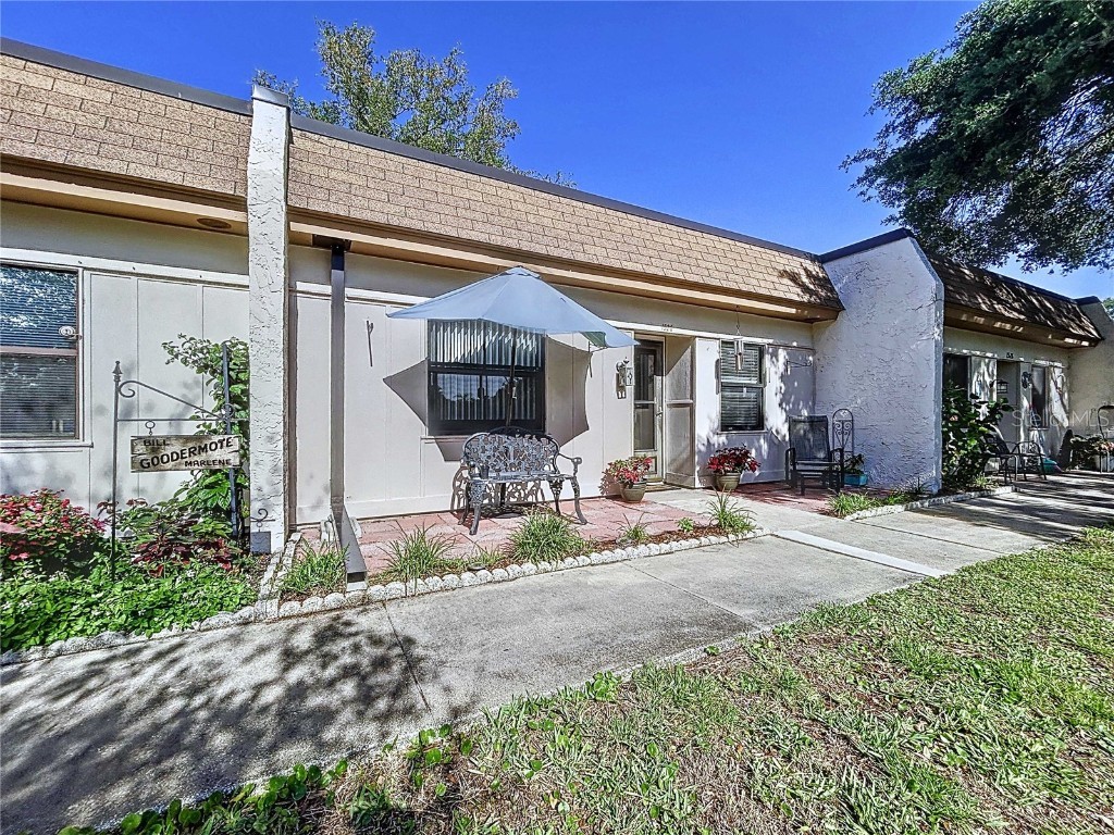 1526 Mission Hills Boulevard #18B Clearwater FL 33759 A4649956 image1