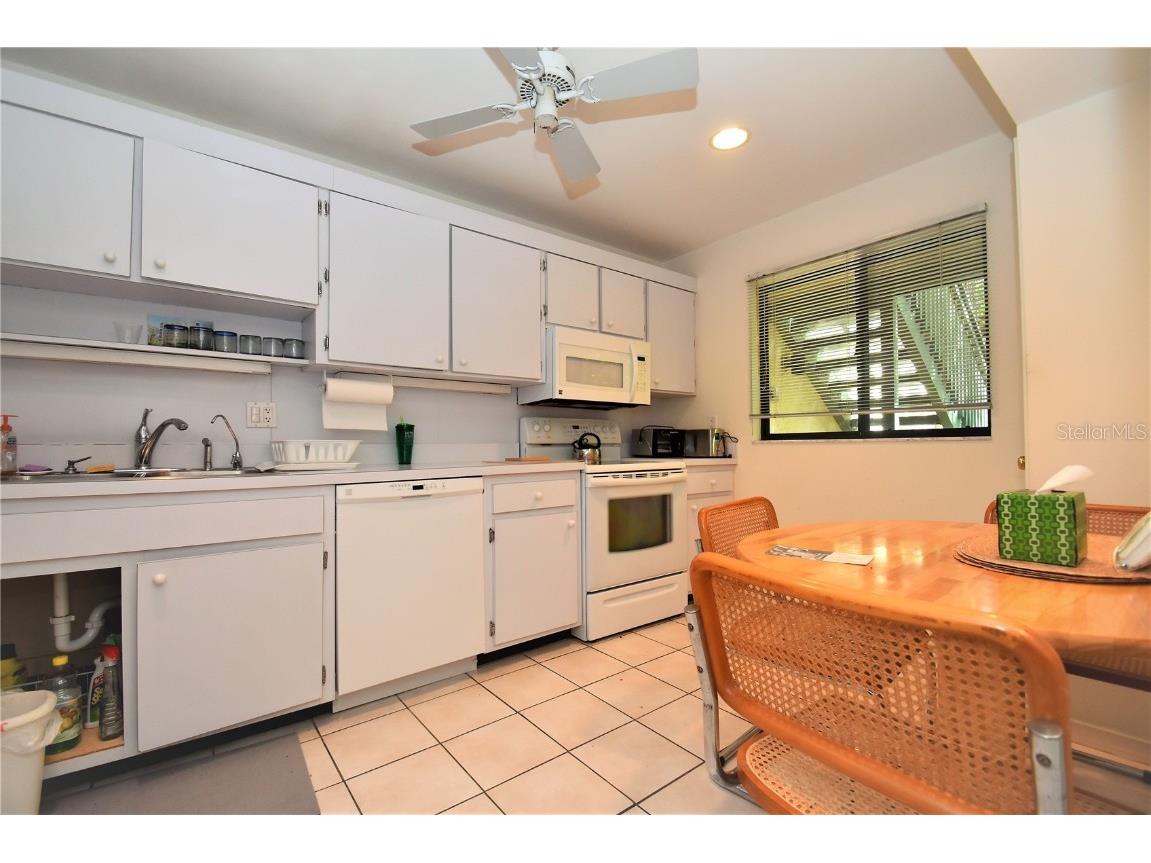 1526 Pelican Point Drive #BA144 Sarasota FL 34231 A4501889 image2