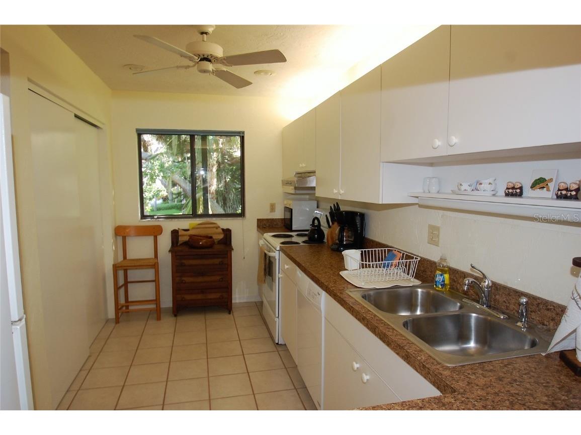 1526 Pelican Point Drive #BA243 Sarasota FL 34231 A4571787 image3