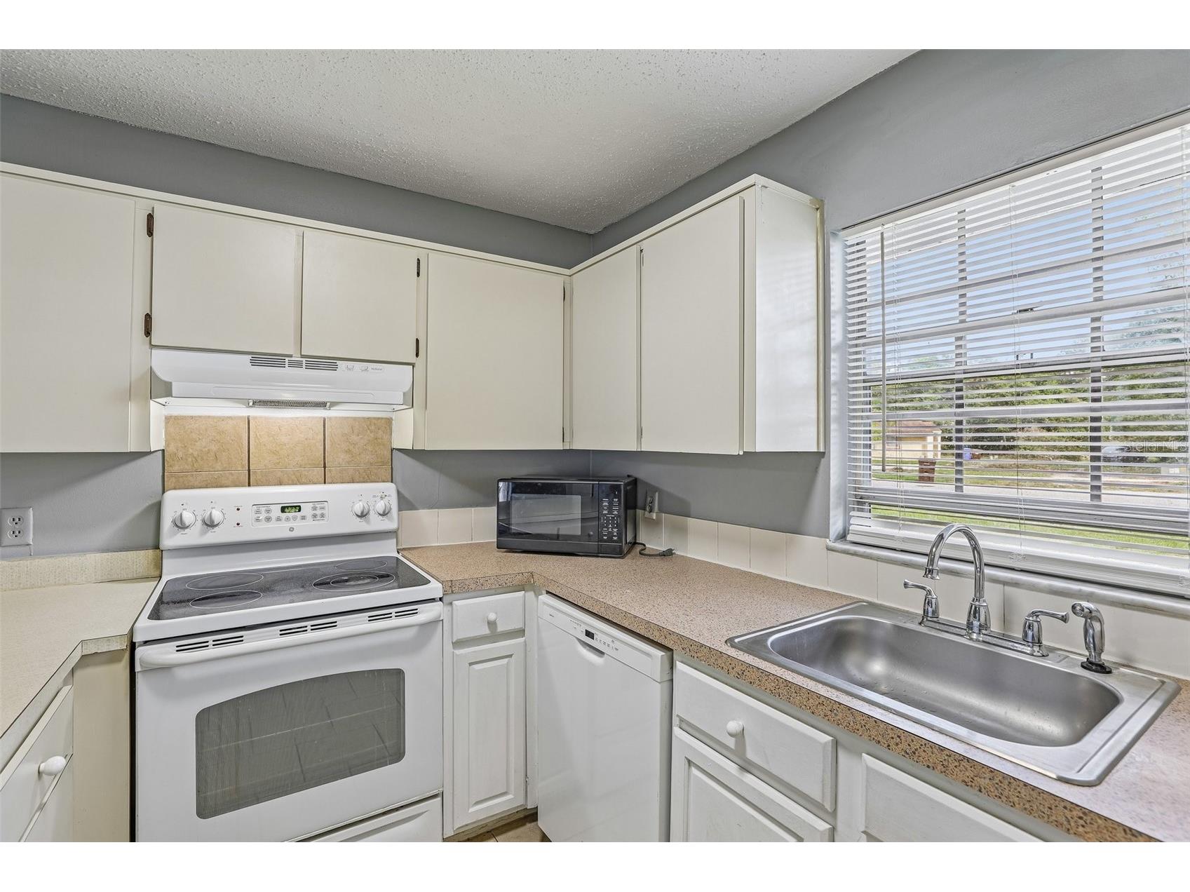 1526 Tangelo Circle Kissimmee FL 34746 O6400454 image11