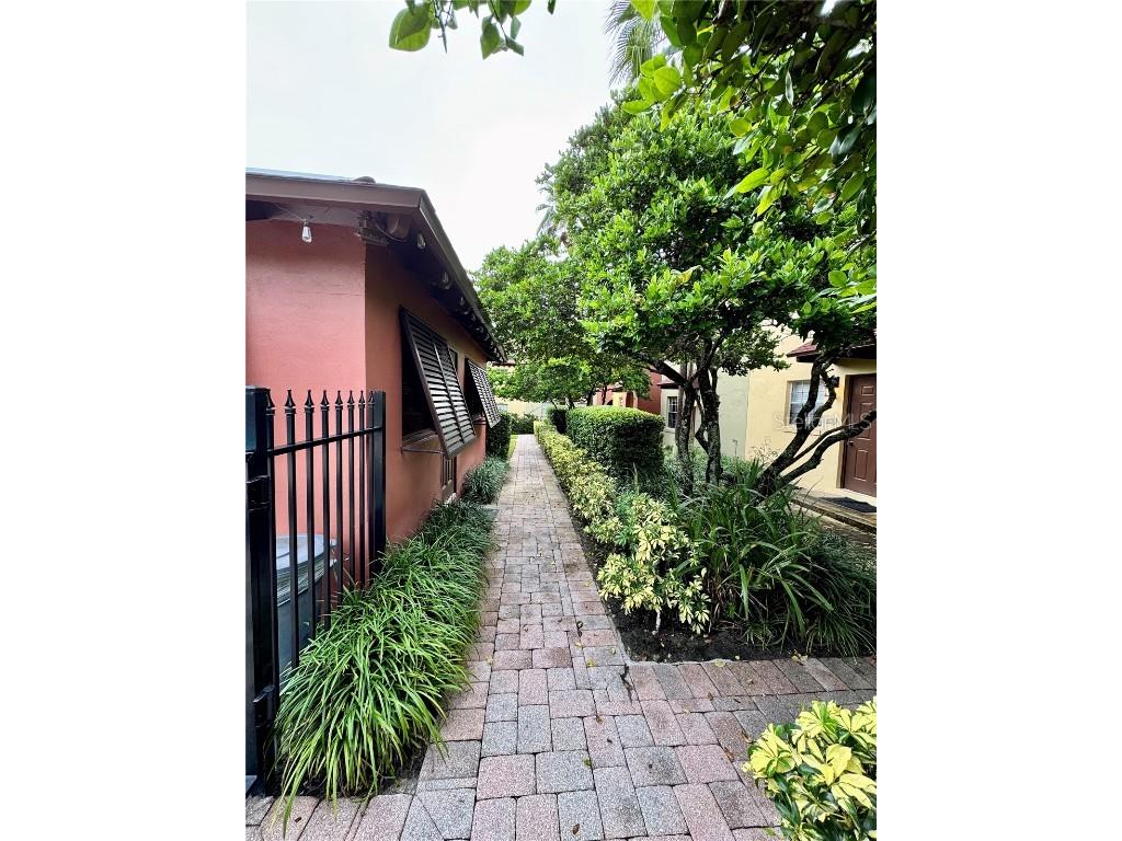 1527 Catherine Street #28 Orlando FL 32801 O6351886 image22